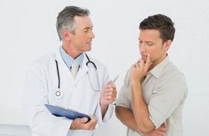 konzultace s lékařem o nástavci na zvětšení penisu